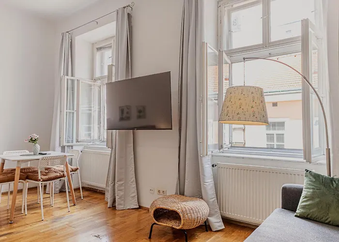 Apartamento Comfy 2br Apt, Perfect For Long Near Rennweg Viena